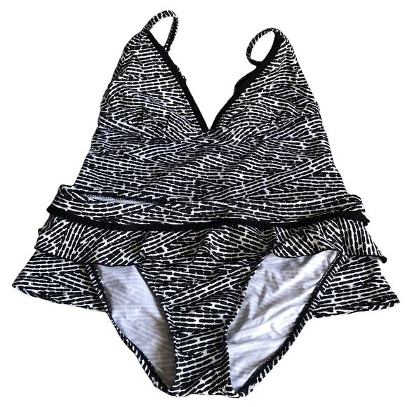 Kenneth Cole Reaction Zebra Triangle Ruffle Tankini Bathing Suit Regular Size M - Picture 1 of 8